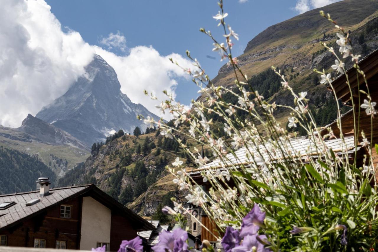 Village Apartment With Matterhorn View Zermatt Eksteriør billede